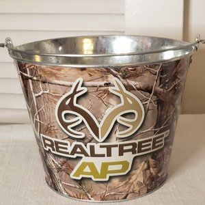 10" Realtree AP Galvanized Bucket Great for Holding Gifts!!!